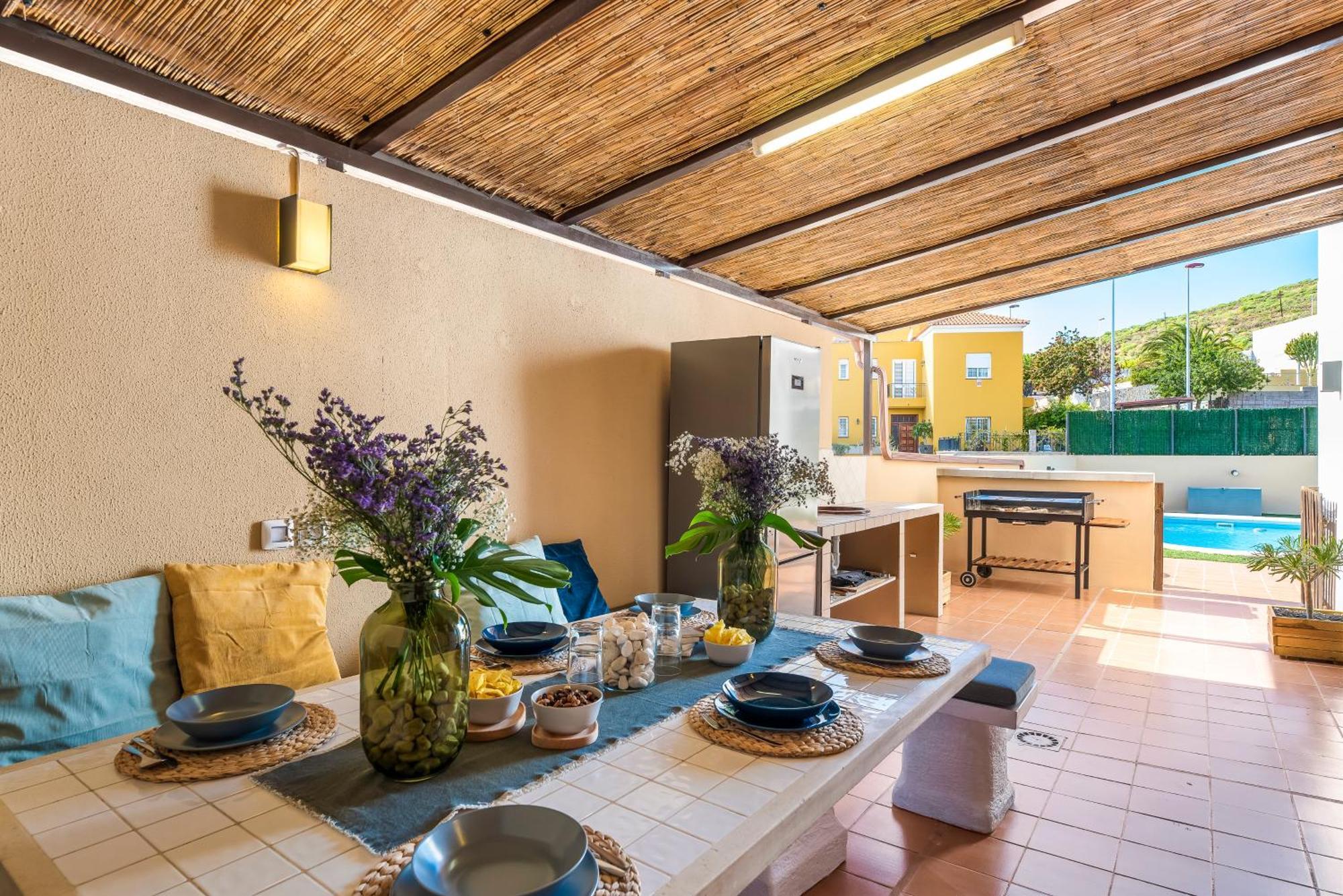 Villa Trueno Refugio De Lujo Con Piscina Climatizada Y Vistas Candelaria Luaran gambar